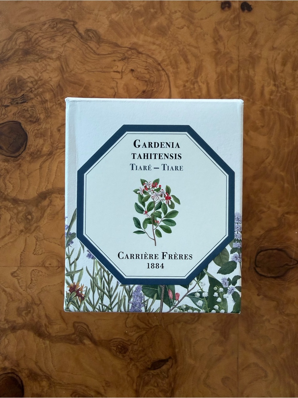 Carrière Frères Tiare (Gardenia Tahitensis) Luxury Candle - 6.5 oz NEW